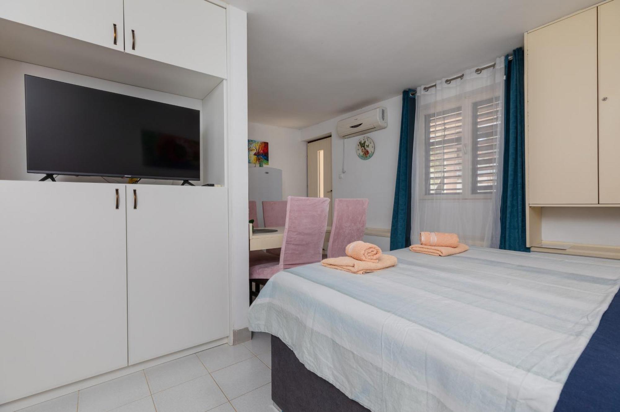 Apartments By The Sea Balica Rat, Omis - 1065 Екстериор снимка