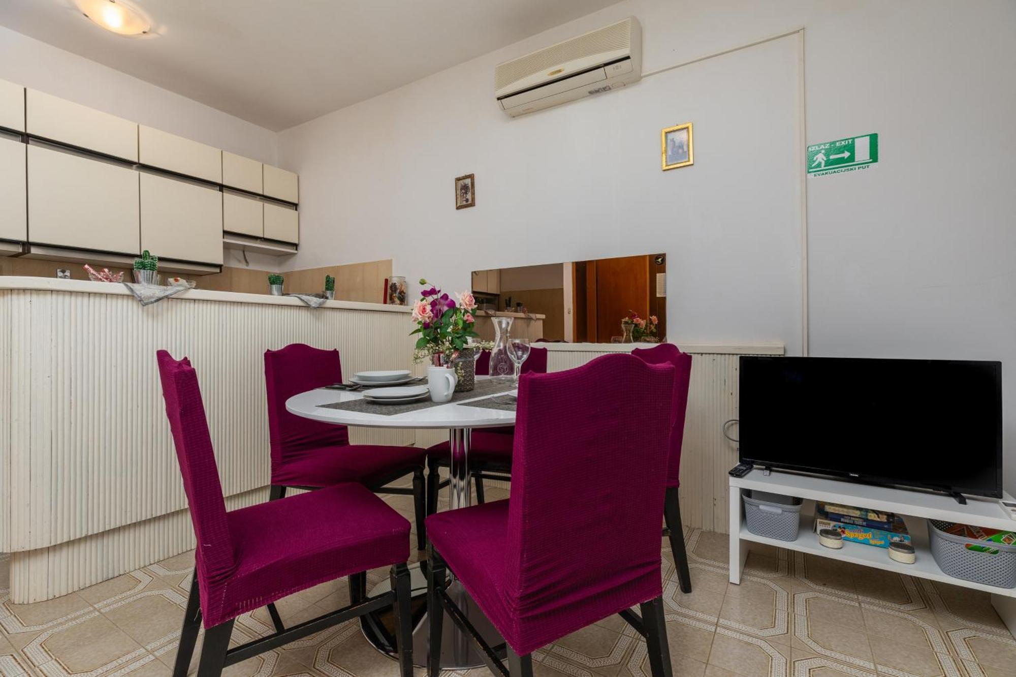 Apartments By The Sea Balica Rat, Omis - 1065 Екстериор снимка