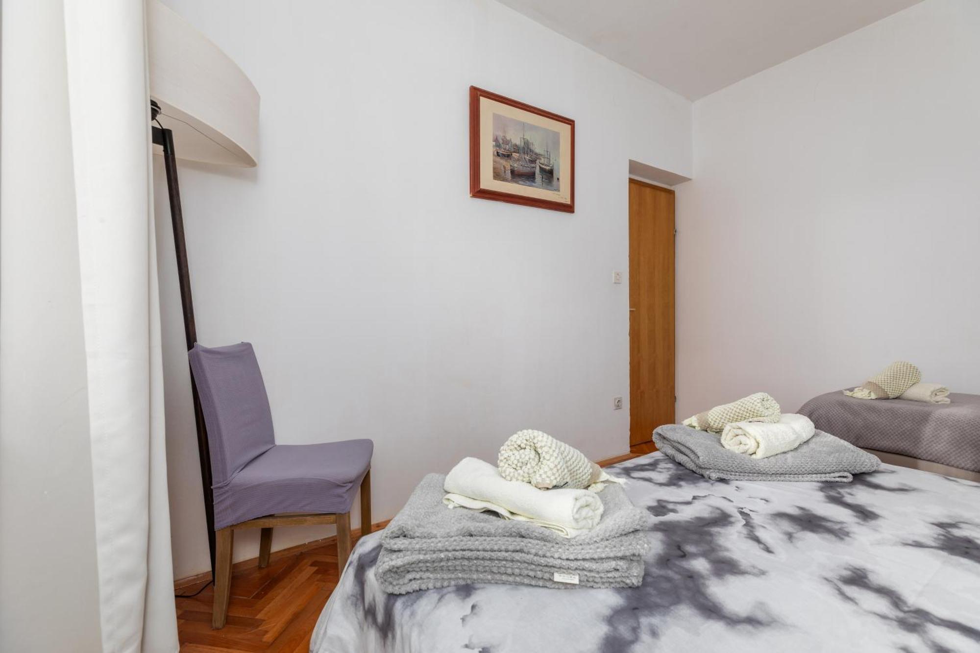 Apartments By The Sea Balica Rat, Omis - 1065 Стая снимка